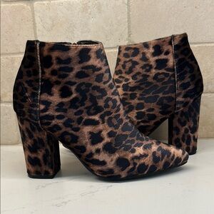 Leopard Print Ankle Boots sz 6